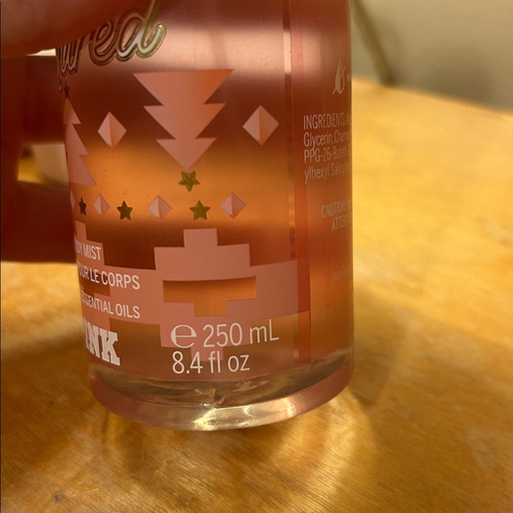 PINK Victorias Secret Warm & Cozy Sugared Body Mist 8.4 oz - Picture 4 of 4